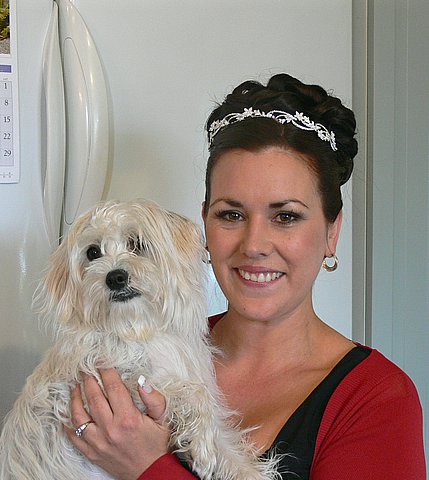 TnPuppie op de arm van Nadine